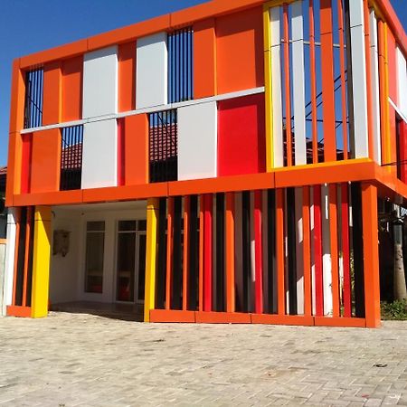 Djo Front One Inn Bengkulu Buitenkant foto