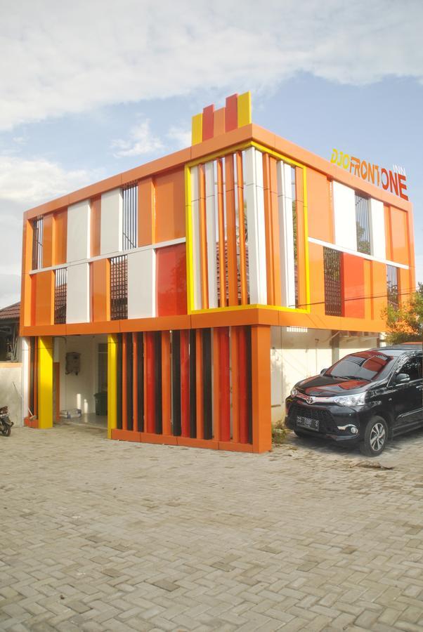 Djo Front One Inn Bengkulu Buitenkant foto