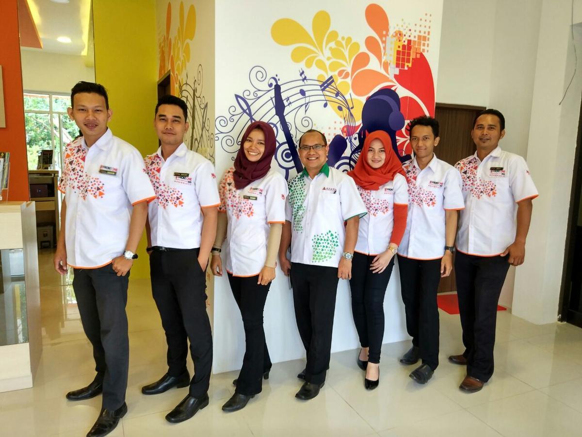 Djo Front One Inn Bengkulu Buitenkant foto