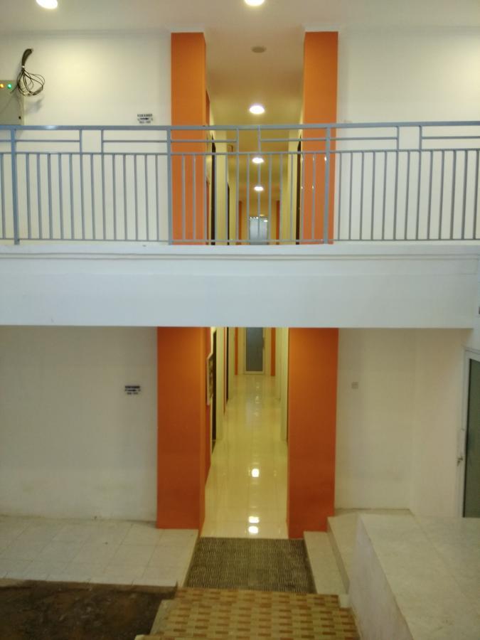 Djo Front One Inn Bengkulu Buitenkant foto
